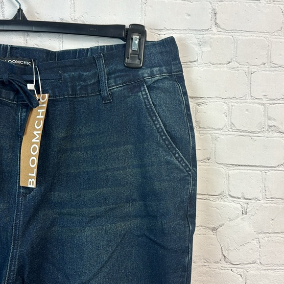 BloomChic Dark Wash Drawstring Roll Hem Pull On Jeans Plus Size 14 - Picture 3 of 6